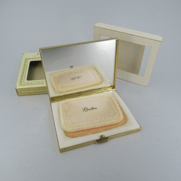 Vintage Revlon Futurama Gold Metal FULL Compact Mirror Love Pat Rachel - Picture 3 of 12